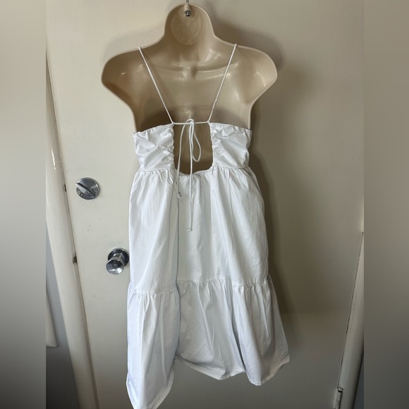 Elegant White Spaghetti Strap Dress size Medium - Picture 7 of 8